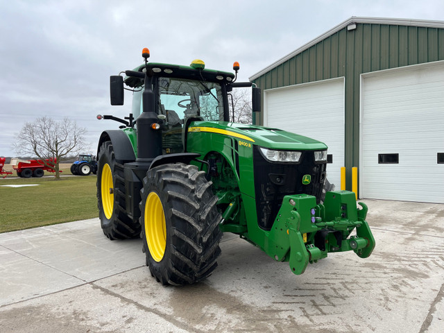 2020 John Deere 8400R FRONT PTO in Farming Equipment in Chatham-Kent - Image 3