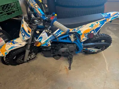 Selling a DB20 Tao dirt bike. Fully automatic, push to start. Barely Used and just taking up space....