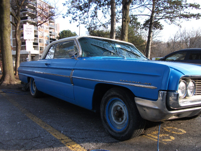 1962 Oldsmobile Dynamic 88 2-Door Hardtop in Classic Cars in City of Toronto - Image 2