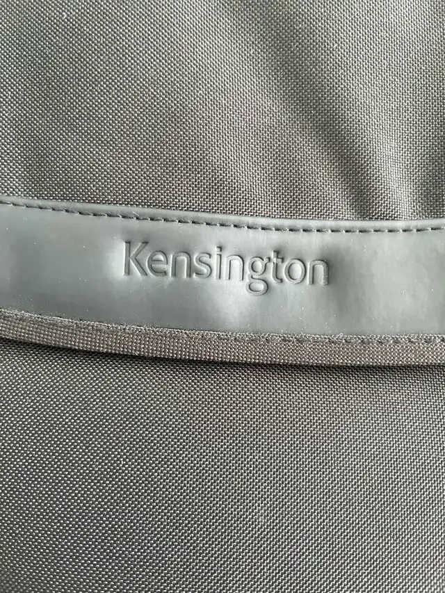 Kensington laptop case in Laptop Accessories in Mississauga / Peel Region - Image 3