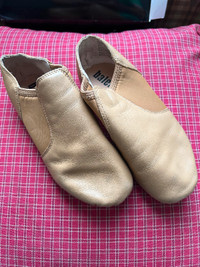 Child size 4 Dance Shoes by BALERA