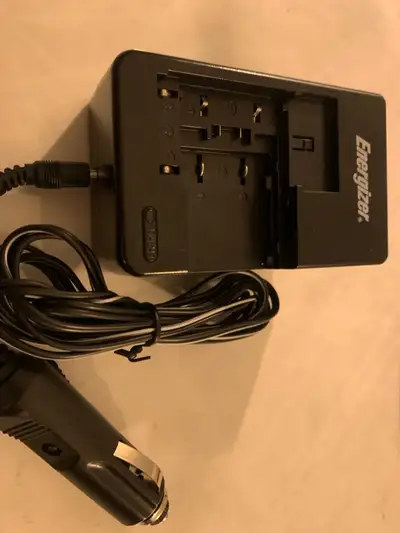 Energizer Camcorder Battery Charger & Car Adapter ERCHW. Brand new. Call 6473084169 Compatible with...
