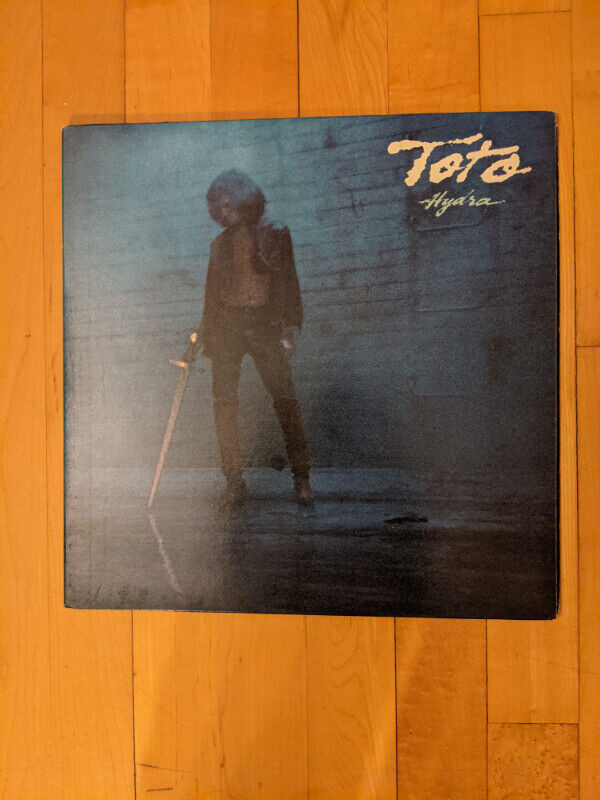 Vinyle du groupe 'Toto' dans CD, DVD et Blu-ray  à Longueuil/Rive Sud