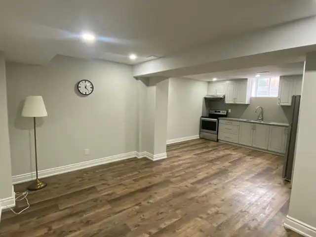 2 BEDROOM ,1 WASH , 2 PARKINGS  , BASEMENT in Long Term Rentals in Mississauga / Peel Region - Image 4