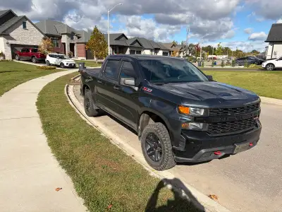 2019 Chevy trail boss custom LT 224,000 kilometers Has transmission issue but engine and truck runs...