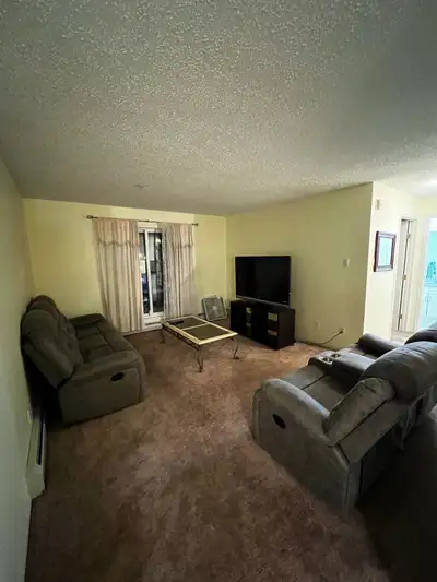 Furnished condo 2 bedroom 2 bathroom condo 4th floor located downtown. 1 heated underground parking...