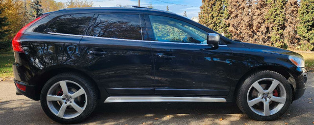 2012 Volvo XC60 T6 R-Design Platinum, Low Km in Cars & Trucks in St. Albert - Image 4