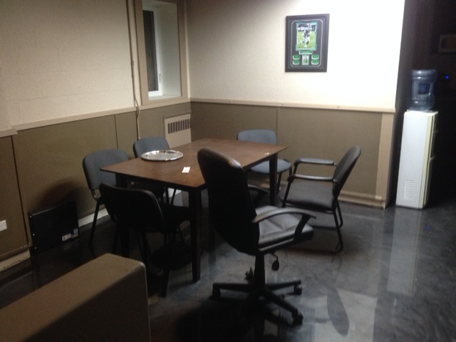 Weyburn downtown apartment\wifi, power, gas, water included in Long Term Rentals in Regina - Image 7