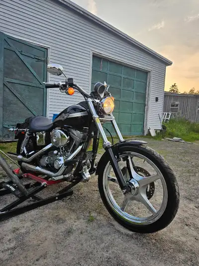 Hello, im selling my 2003 harley davidson super glide 100th year anniversary addition. Bike have bee...
