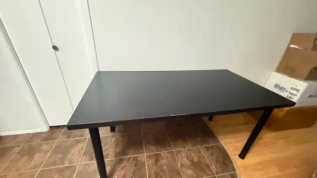 Dark Brown Table in Dining Tables & Sets in Lethbridge - Image 3