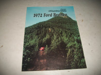1972 FORD BRONCO DEALER SALES BROCHURE. LIKE NEW!