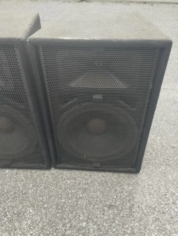 JBL Sound Factor SF-15 15" 2-way passive pa speakers in Other in City of Toronto - Image 3