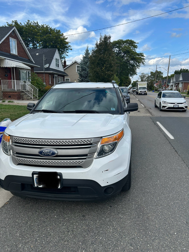 Ford explorer 2014 in Cars & Trucks in St. Catharines - Image 2