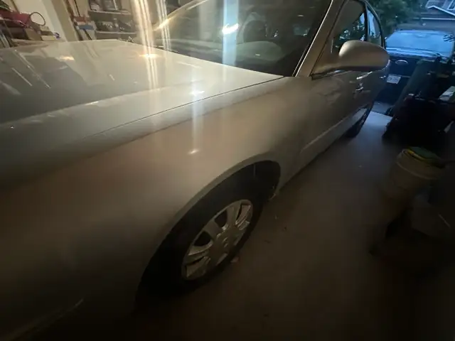 2005 Buick Allure - Battery is dead589628625933445123