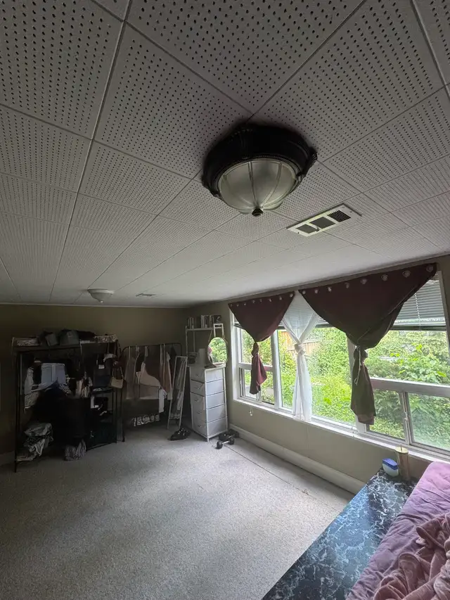 private room rent in Room Rentals & Roommates in City of Toronto - Image 5