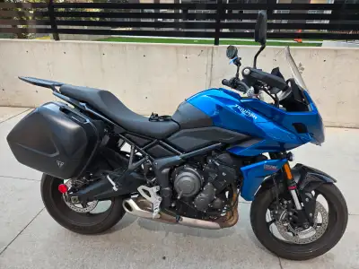 Excellent condition | 9,532 km | Premium fuel only | Stunning Blue | Tons of OEM & aftermarket upgra...