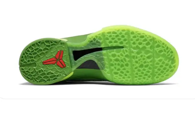 Nike Zoom Kobe 6 Protro 'Grinch' in Men's Shoes in Oshawa / Durham Region - Image 4