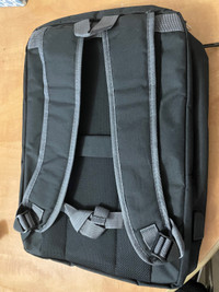 Padded computer backpac