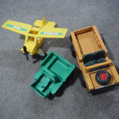 Vintage 1970s fisher price plane, safari and argo fantastic condition. selling as group