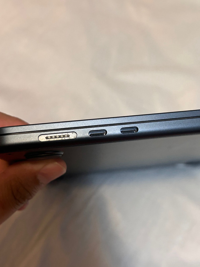 Apple 15” MacBook Air M2 8GB 256GB in Laptops in Calgary - Image 3