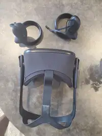 Oculus Quest 1 VR headset