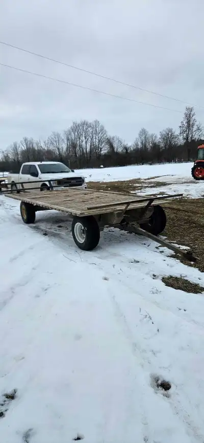 Good condition 8ton adjustable tongue new deck 18ft all new tires last year tows good 3000$