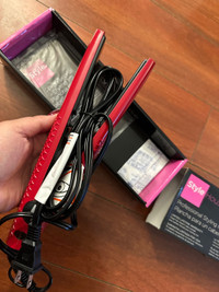 Professionnel styling iron / Fer à lisser professionnel (neuf) 