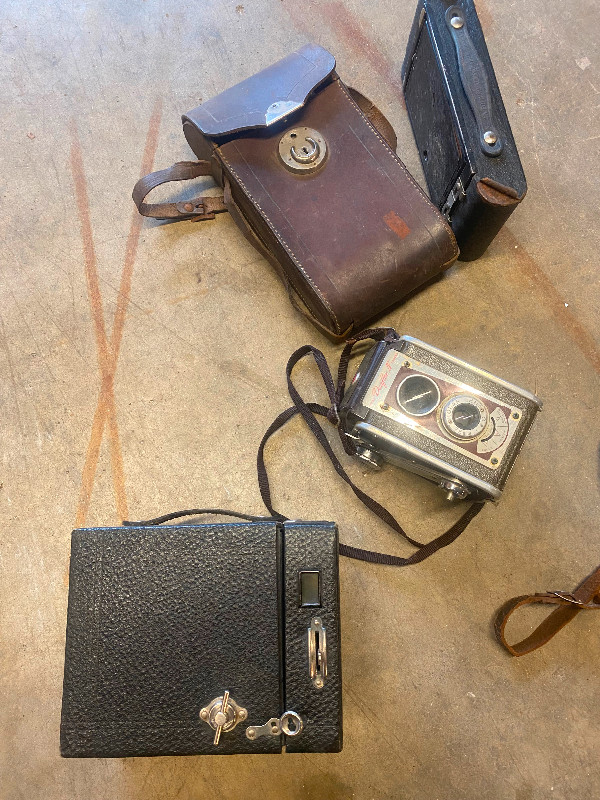 Antique Cameras in Cameras & Camcorders in Renfrew - Image 3