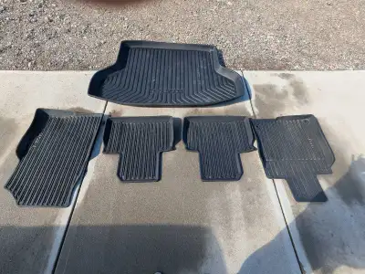 Honda Civic 2016 - 2021 genuine all-season floor mats and trunk tray, used, in good condition, from...