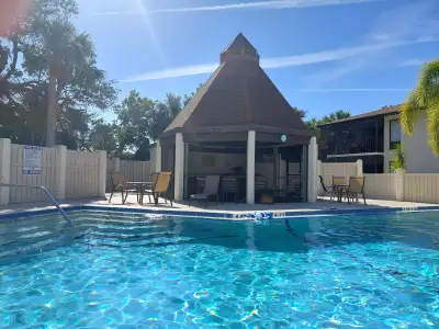 Beautiful Condo Located in Sarasota Florida Mins to Siesta Keys, View more