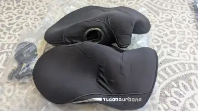 Tucano Urbano Motorcycle Handlebar Muffs / Hand Warmers (Pair) Pair of Tucano Urbano handlebar muffs...