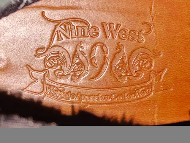 Nine West Women Leather Boots - Black - Size US 8.5 M in Women's - Shoes in Calgary - Image 11