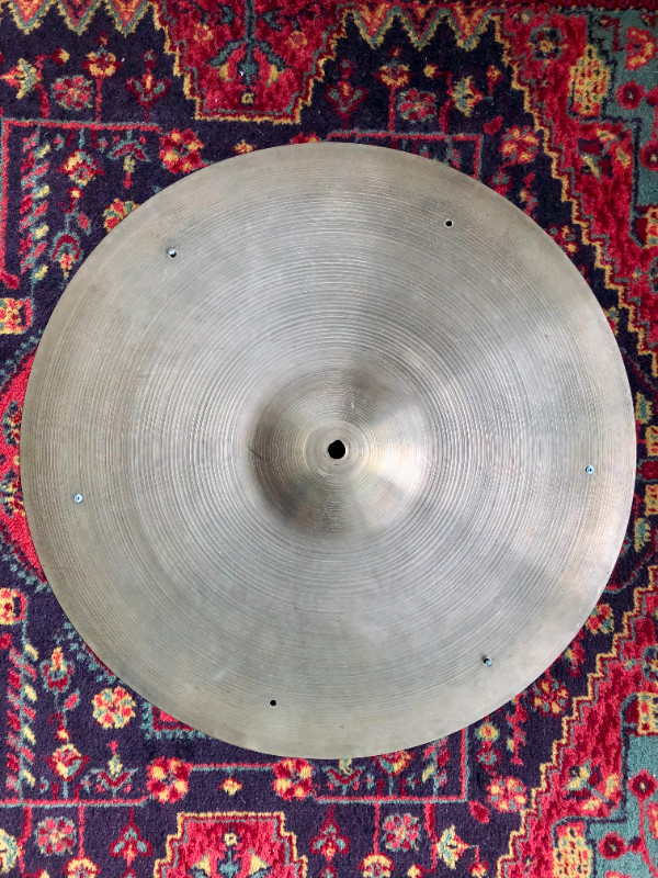 1960s A Zildjian 20" Ride w/ rivets in Drums & Percussion in City of Halifax