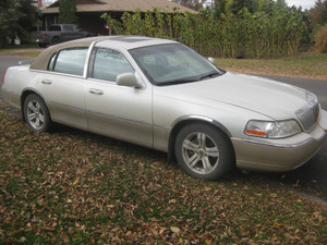 2005 Lincoln Town Car Limited