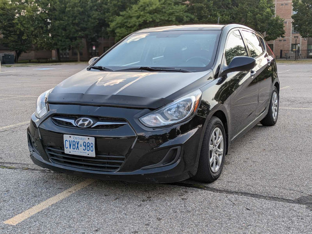 2014 Hyundai Accent Hatchback in Cars & Trucks in Hamilton