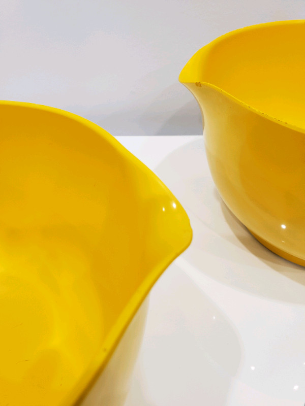 ROSTI Denmark nesting bowls/ Vintage MCM Bowls/ kitchen/barware  in Kitchen & Dining Wares in City of Toronto - Image 3