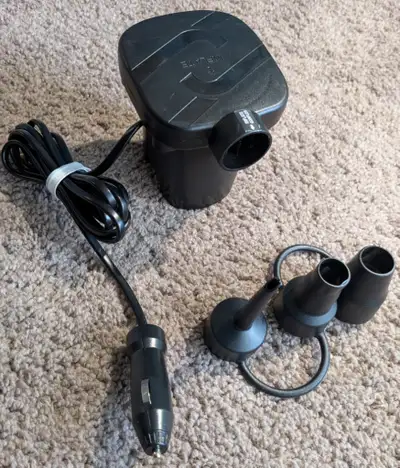 Portable compact air pump, inflator/deflator for air mattresses, pools, floaties, etc. - New and unu...