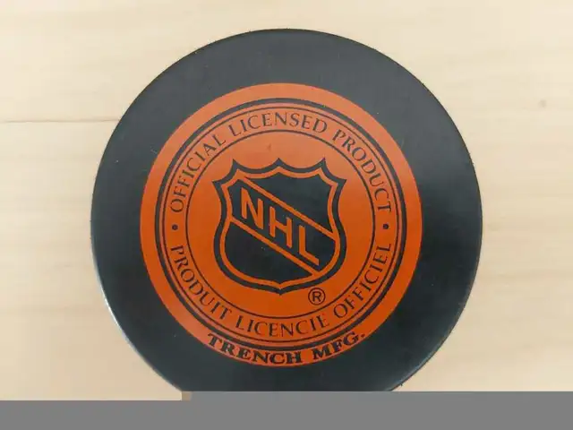 Montreal Canadiens Puck in Arts & Collectibles in Oshawa / Durham Region - Image 3
