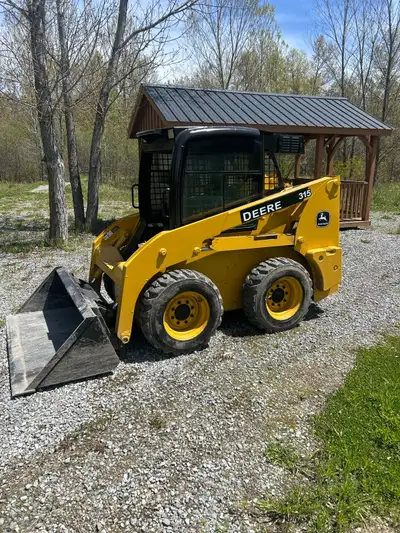 Fires right up and works very good Has 4 Brand New Tires Heat & A/C Hydraulic Quick Attach Bucket Ha...