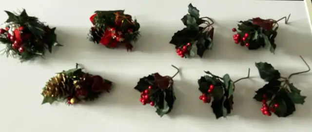 Mistletoe Christmas decorations - decorations de noel in Holiday, Event & Seasonal in Ottawa - Image 2