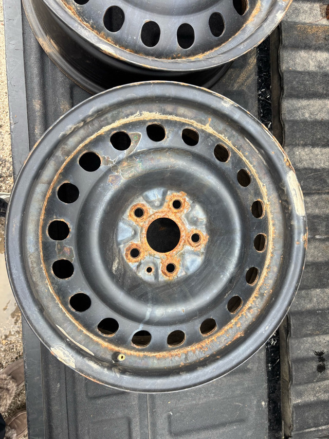 Four steel 17 inch rims in Tires & Rims in Barrie - Image 2