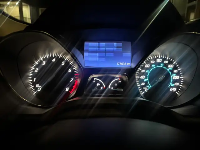 ford escape SE597791600154388485