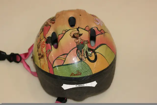 Casques Velo - Helmets Bicycle - Enfants 4-8 ans - Kids 4-8 year in Kids in Laval / North Shore - Image 4