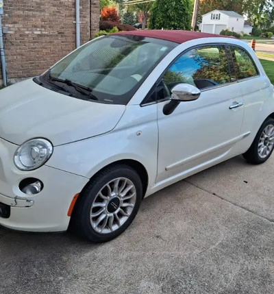 2014 Fiat 500C LOUNGE, CONVERTIBLE 97KM $5500 AS IS...