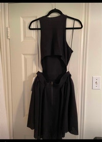 Lululemon new 4 dresses with shorts size 10