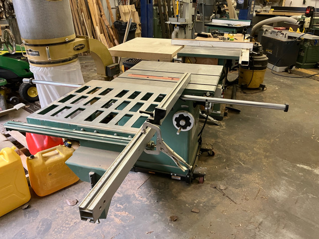 Sliding table saw in Power Tools in Pembroke - Image 2
