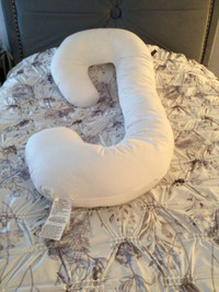 Leach Co. Large Pregnancy/Body Pillow