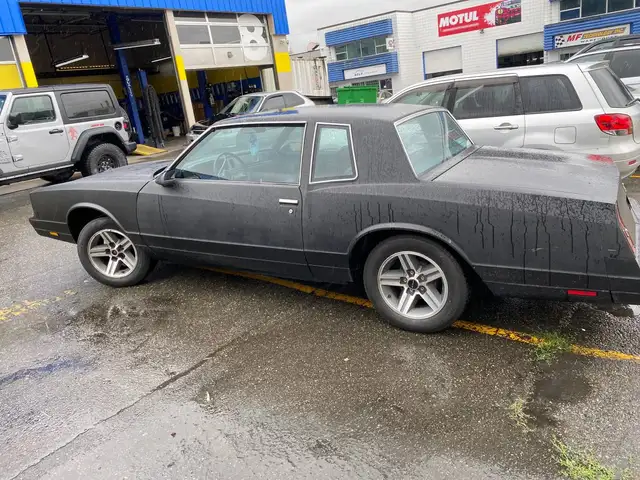 1986 Chevrolet Monte Carlo in Classic Cars in Richmond - Image 2