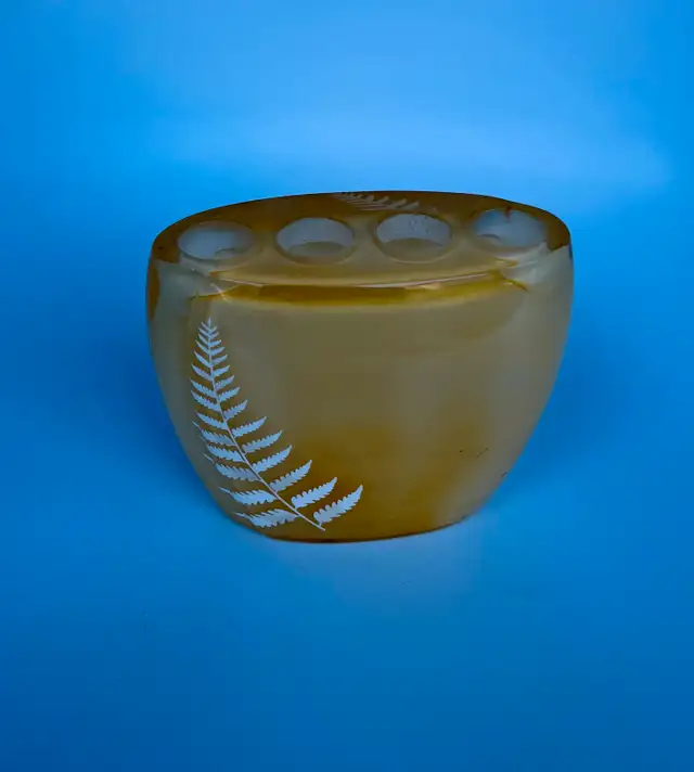 Ceramic Toothbrush Holder in Bathwares in London - Image 5