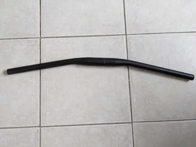 Flat aluminum handlebar in Frames & Parts in City of Toronto - Image 2